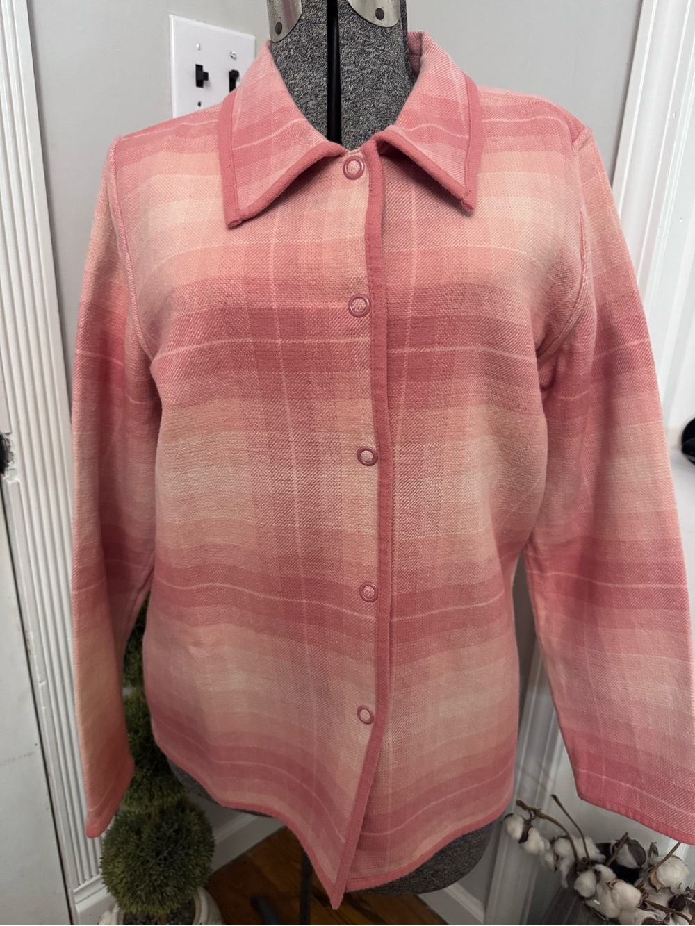 Women's Denim & Co Peach  and Cream Plaid Shacket Medium